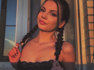StrawberryGirl-