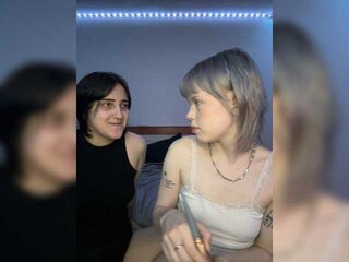 AliceAndMia